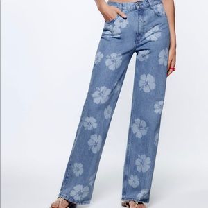 Super Wide Leg Printed Jeans